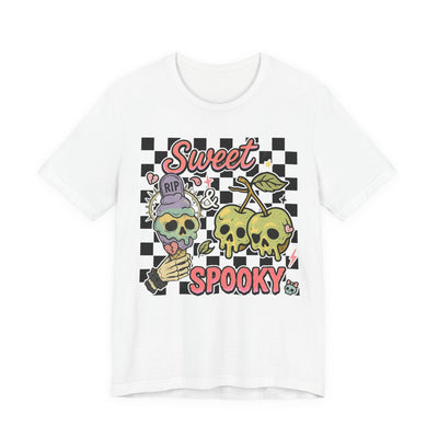 Sweet Spooky Skull Graphic Tee | Unisex Short Sleeve T-Shirt, Halloween T-Shirt, Casual Outfit, Fall Apparel, Gift for Horror Lovers